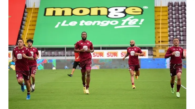Deportivo Saprissa (Saprissa oficial)