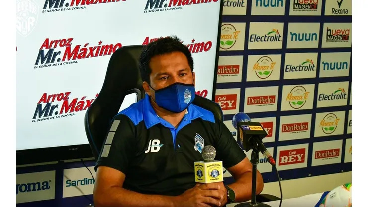 Amarini Villatoro: "La liga de Costa Rica es la mejor de Centroamérica"