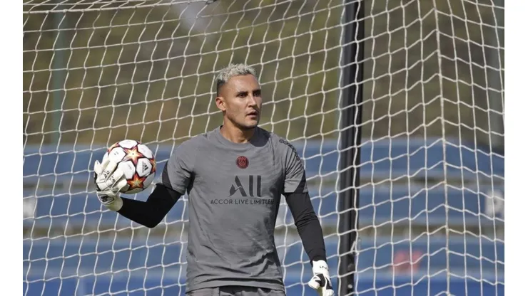 Aficionados ticos explotaron en las redes por suplencia de Keylor Navas