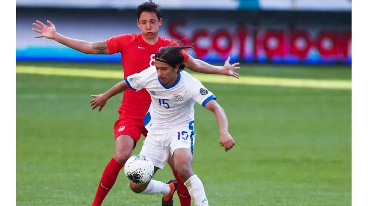 Enrico Dueñas marca un nuevo gol con FC Eindhoven