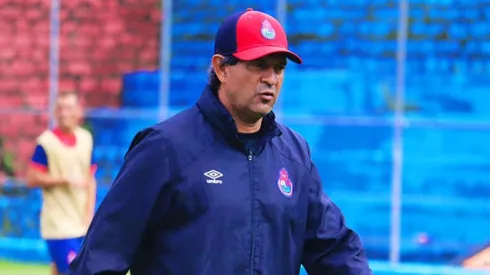 Cardozo mostró su enojo por perder el Clásico de Guatemala