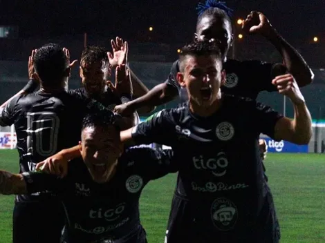 Saprissa sufre aparatosa goleada por 4-0 a manos de Sporting