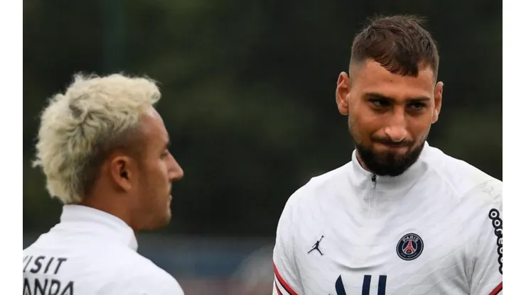 Donnarumma sobre Navas: "He venido a jugar, no me asusta la competencia"