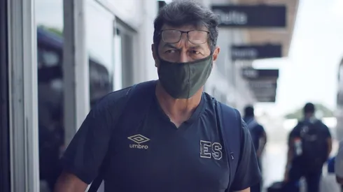 Selección de El Salvador recibe un revés por parte de la Liga