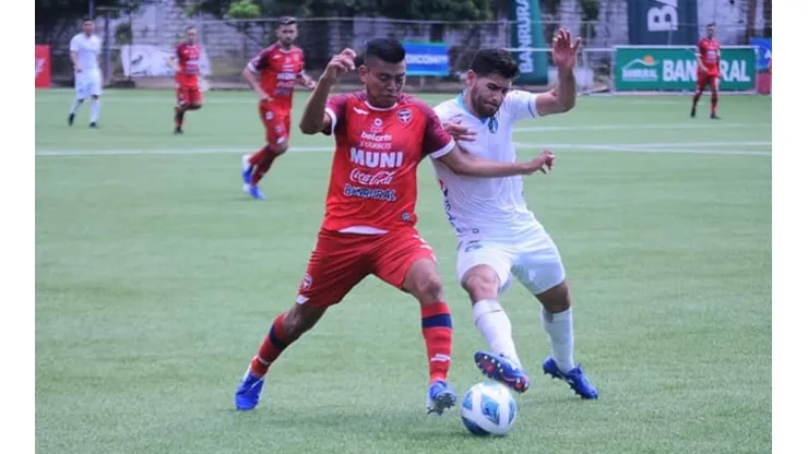 Nuevas disposiciones presidenciales afectarán al futbol de Guatemala