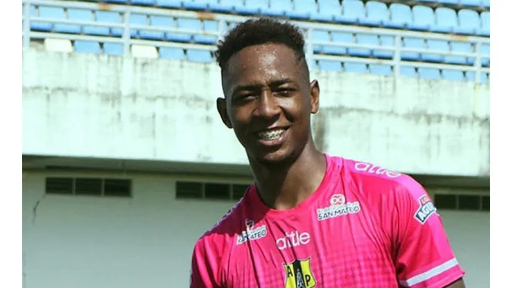 La situación actual de Brayan Gil y la posibilidad de jugar para El Salvador