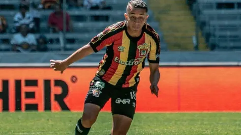 Marvin Ceballos debutó con Leones Negros