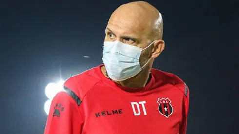 Luis Marín disgustado por la mayoría de jugadores de Alajuelense en la Sele