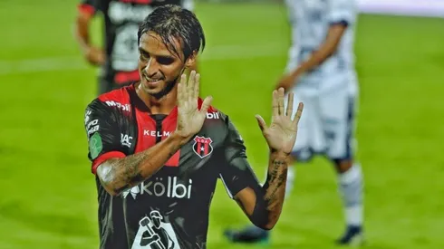 Bryan Ruiz habló de su futuro y de su retiro