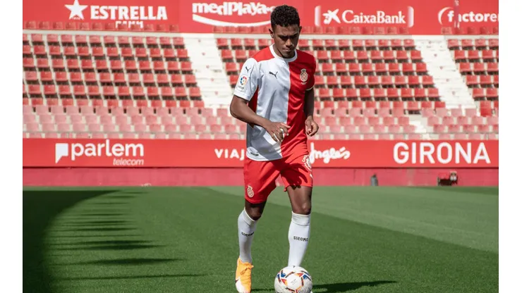 Yoel Barcenas cambia de equipo en España