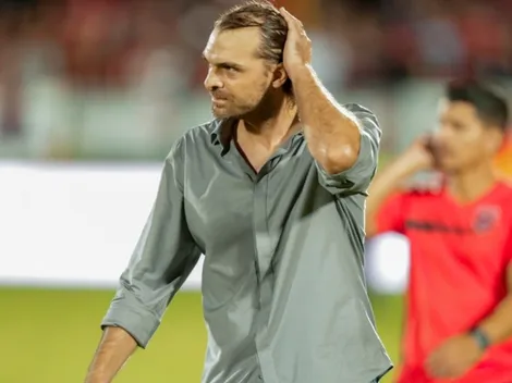 Alajuelense despide a Andrés Carevic