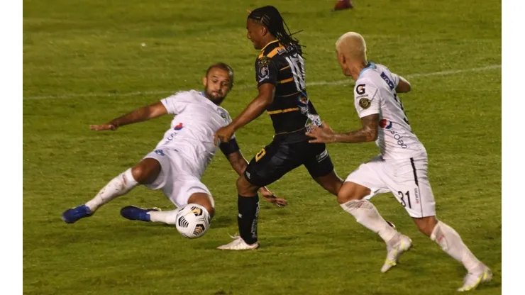 11 Deportivo le saca un empate a Comunicaciones