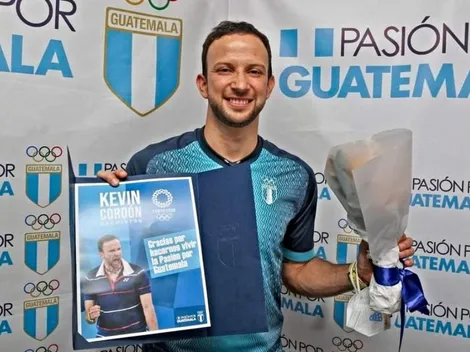 ¡Kevin Cordón recibido como héroe en Guatemala!