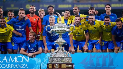 Choco Lozano gana trofeo con Cádiz