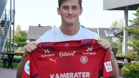 Nicholas Hagen firma con su nuevo club en Europa