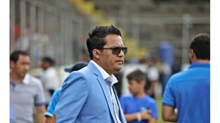 Amarini Villatoro busca dirigir en el extranjero