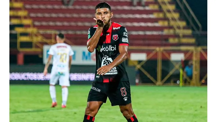 Johan Venegas acusa arbitraje tendencioso contra Alajuelense