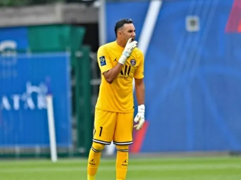 ¡Keylor Navas evitó un golazo de chilena! [VIDEO]