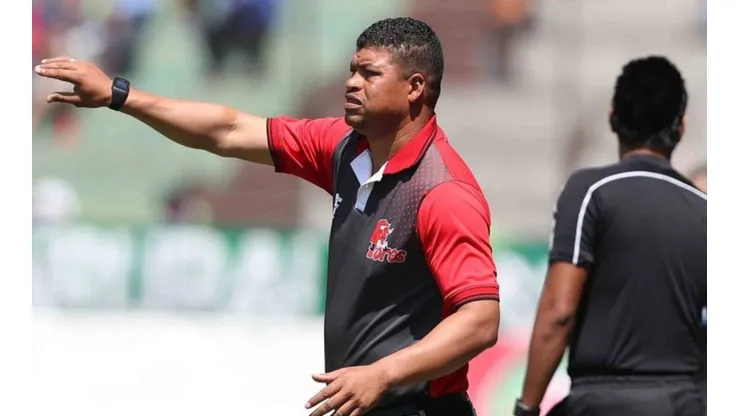 Ronald Gómez integrará el cuerpo técnico de Costa Rica