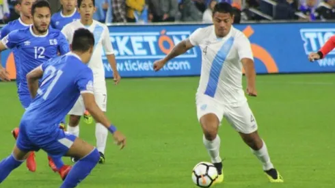 Alineaciones de Guatemala y El Salvador