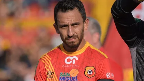 Randall Azofeifa se despide de Herediano