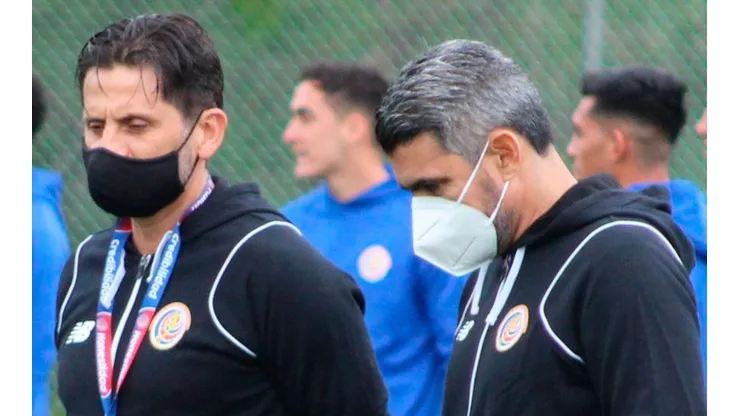 Mauricio Solís da pistas sobre los titulares de Costa Rica contra Estados Unidos