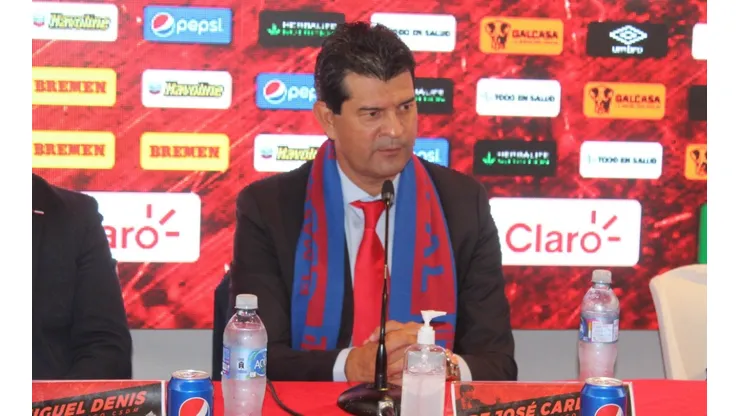 Cardozo: “Estoy ilusionado por ganar títulos”