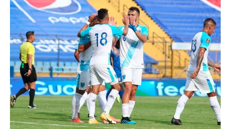Guatemala golea 5-0 a San Vicente y las Granadinas al medio tiempo