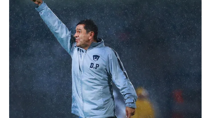 Herediano cerca de cerrar la llegada de un entrenador mexicano