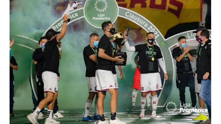 Saprissa anuncia cuatro bajas