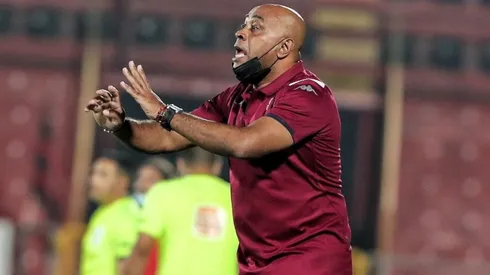 Wright: “Sería un sueño quedar campeón con Saprissa”
