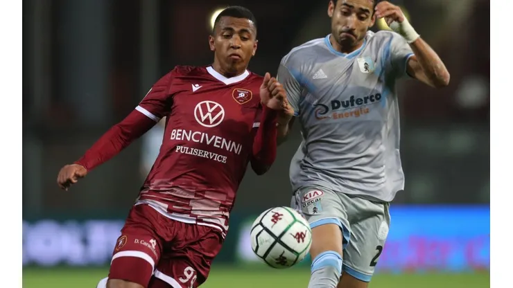 Rigoberto Rivas no seguirá en Reggina y tres clubes de la Serie A lo quieren