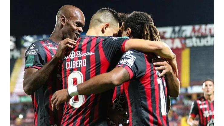 Alajuelense confirma su primera baja