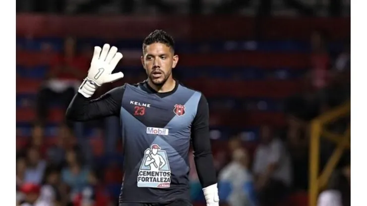 ¡Leo Moreira habló sobre su futuro en Alajuelense!