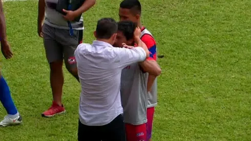 Sebastián Bini agrede a un jugador rival