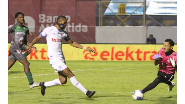 Bengtson avanza en la tabla de goleadores históricos