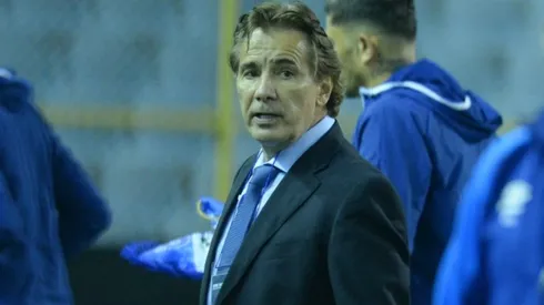 Carlos De Los Cobos no seguirá en El Salvador