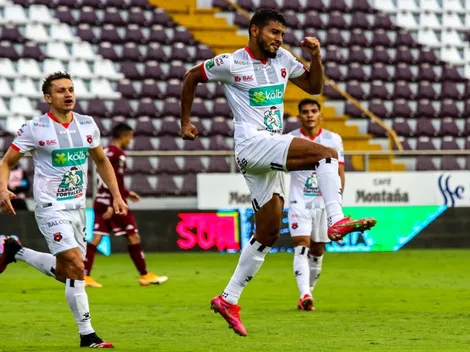 Alajuelense humilla a Saprissa en el Clásico Nacional [VIDEO]