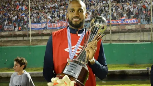 “Manotas” Mejía tiene nuevo equipo en Uruguay