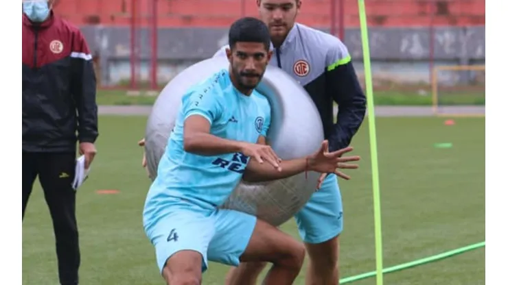 Gerardo Gordillo hace historia con su debut