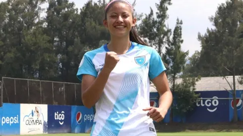 Guatemalteca sueña con jugar en el PSG