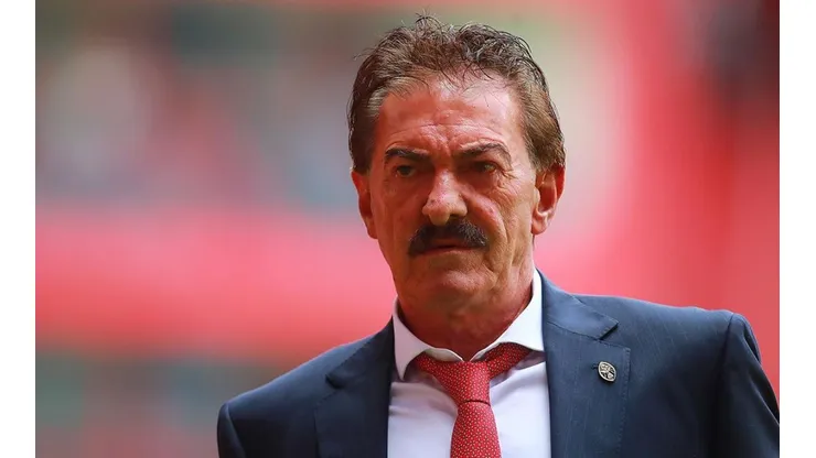 Ricardo La Volpe podría ser procesado por acoso sexual