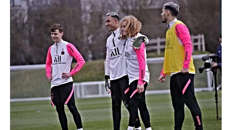 PSG cataloga a Keylor Navas como una figura para las nuevas generaciones