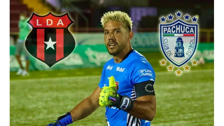 Pachuca le propone a Alajuelense intercambio de jugadores por Leonel Moreira