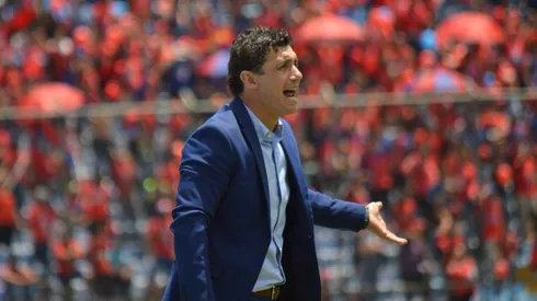 Sebastián Bini podría dejar Municipal si suma otro mal resultado