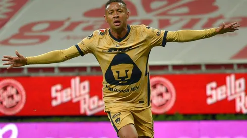 Gaby Torres se estrena como goleador de Pumas