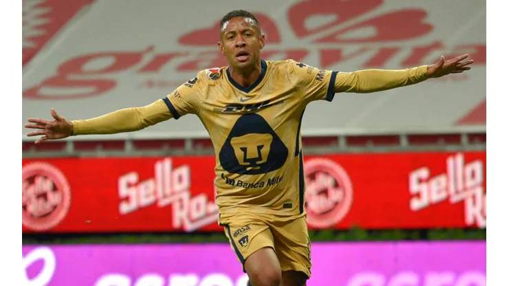 Gaby Torres se estrena como goleador de Pumas