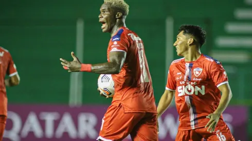 Rubilio Castillo se estrena con gol en la Copa Libertadores