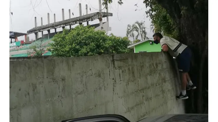 Diego Vásquez se las ingenió para ver el triunfo de Motagua