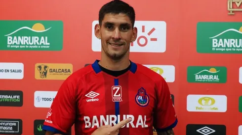 Gustavo Britos tras fichar con Municipal: “No dudé en ir a un equipo grande”